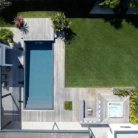 Sublime Avec Piscine Chauffee, Et Sauna A 10 Min De La Et Des Golfs - Fr-1-791-19 Villa